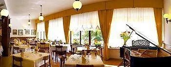Hotel 2000 Gravedona 3*,  Italy
